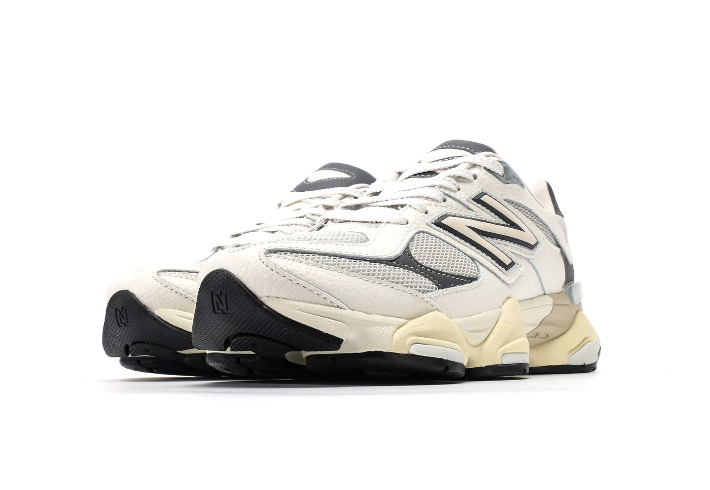 New Balance 9060 Sea Salt Castlerock