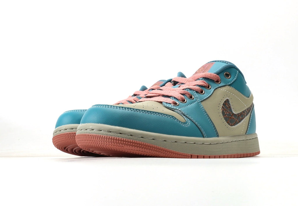 Air Jordan 1 Low Somos Eternos