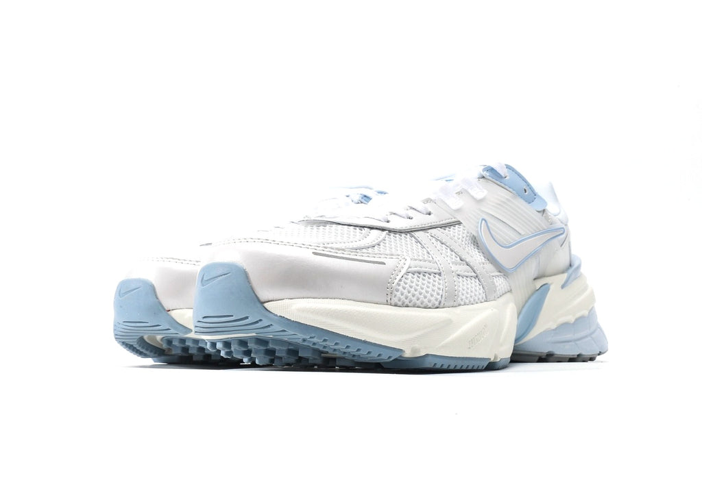 V2K Run Platinum Tint Summit White Light Smoke Grey