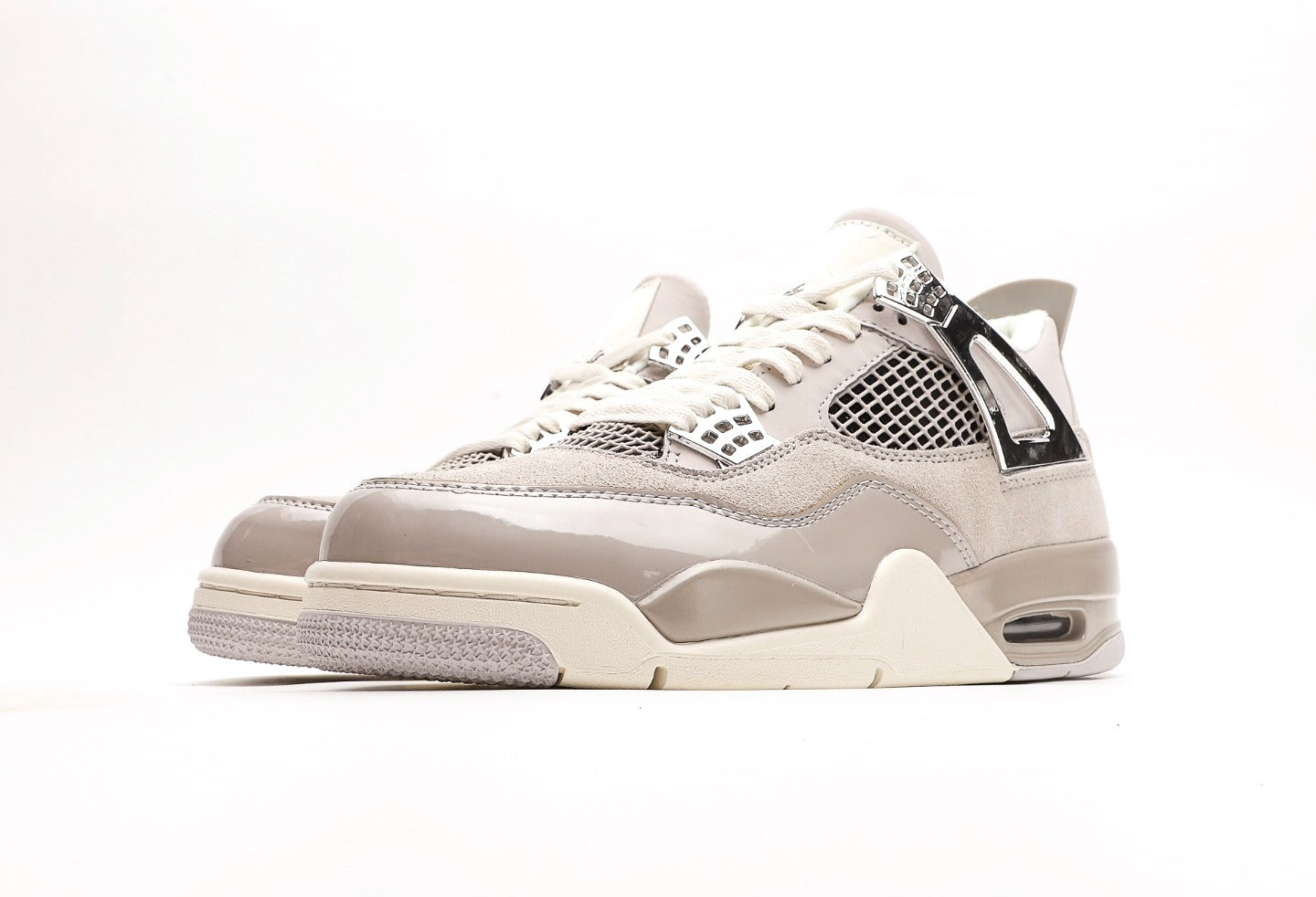 Air Jordan 4 "Frozen Moments"