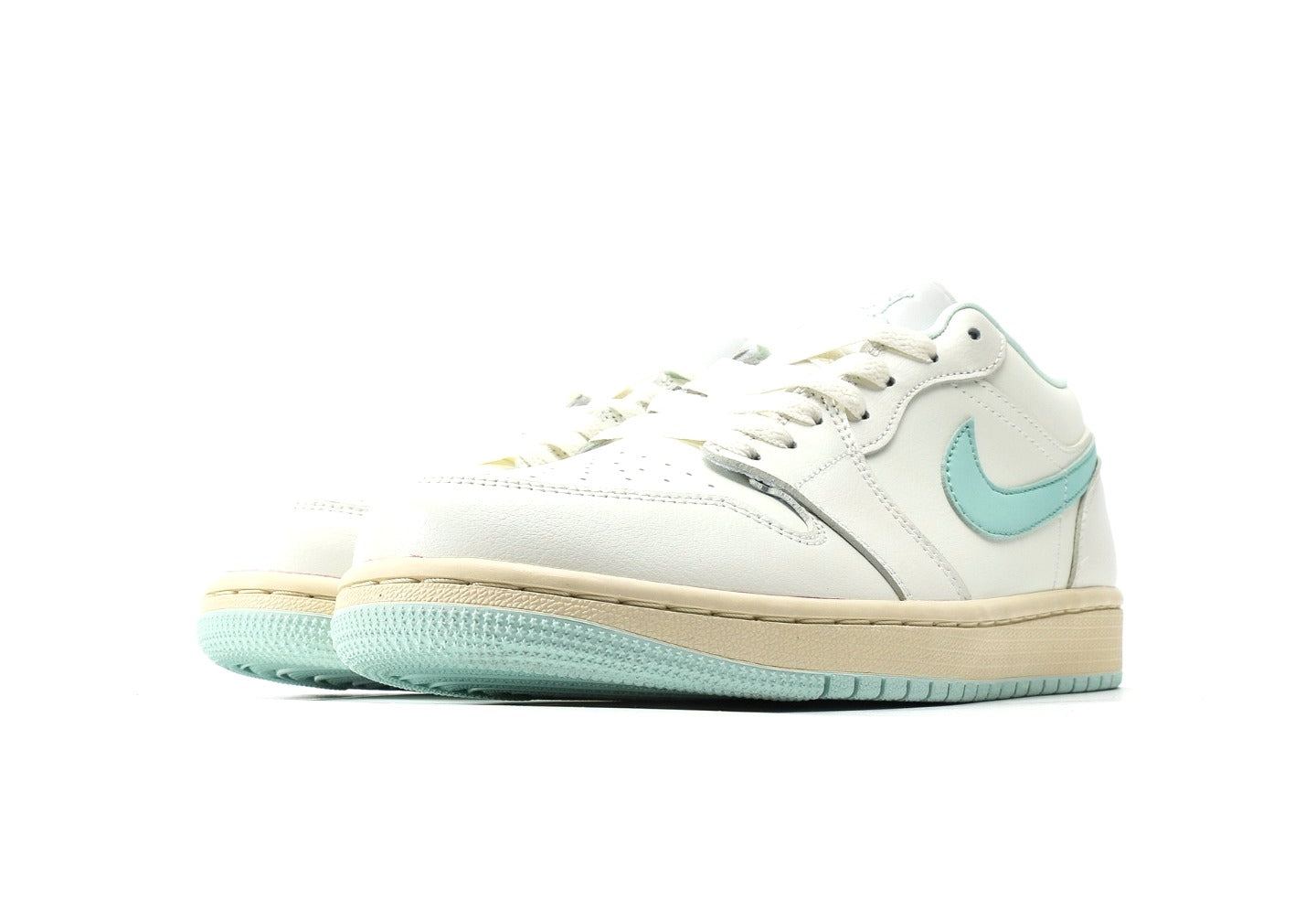 Air Jordan 1 Low Sail Igloo