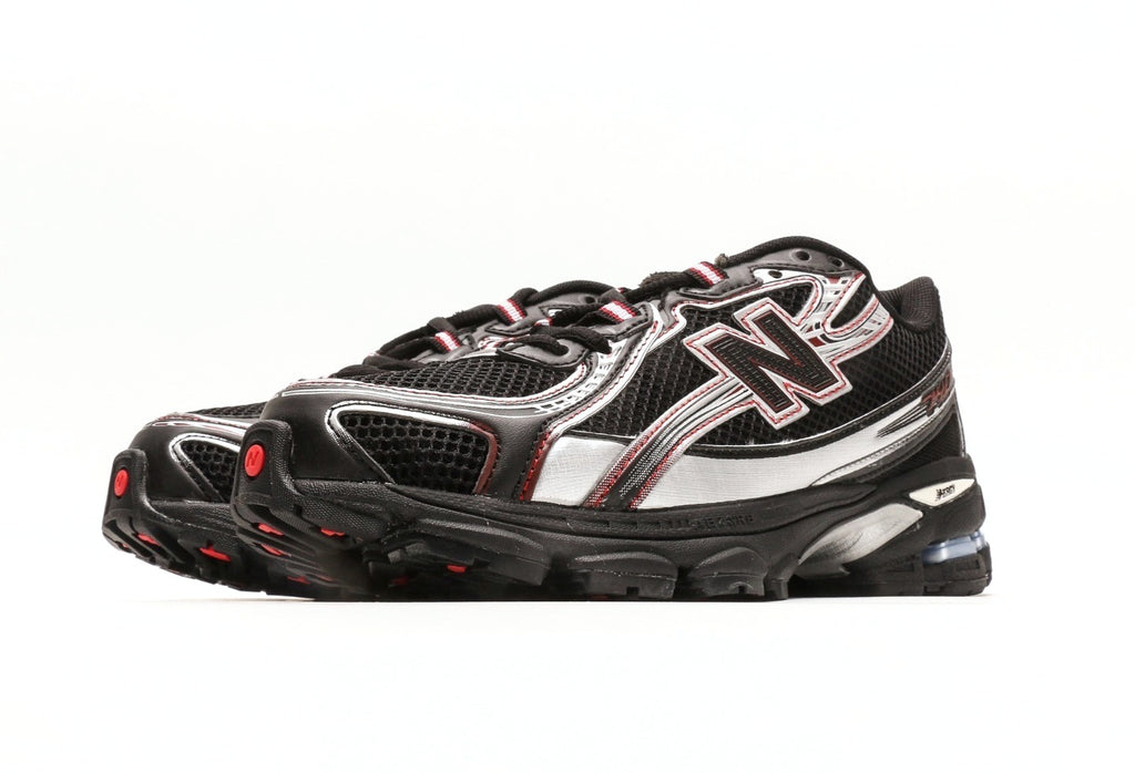 New Balance 740