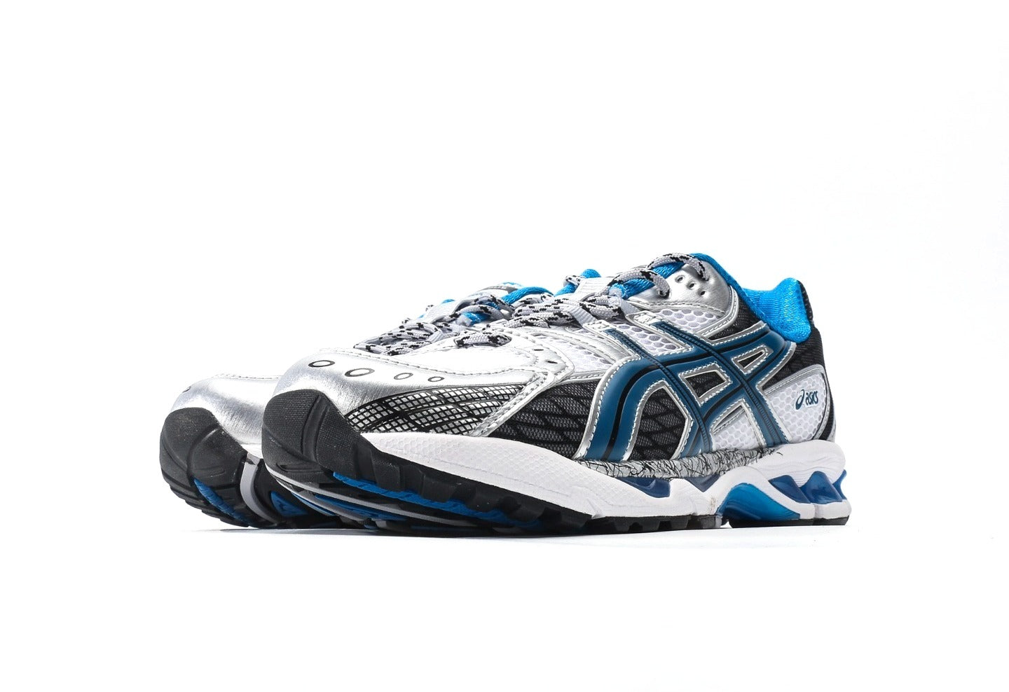 Gel-Nimbus 10.1 White Directoire Blue