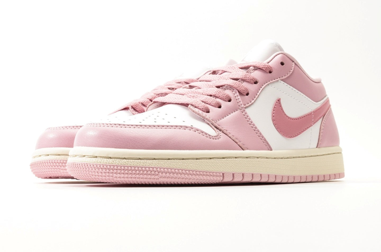Air Jordan 1 Low "Iced Carmine"