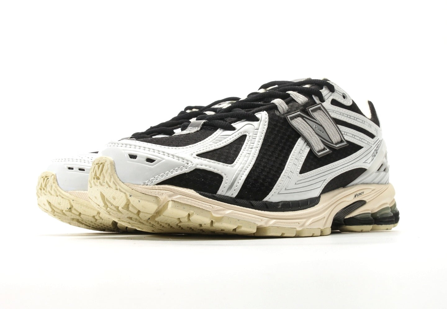 New Balance 1906R "White Black"