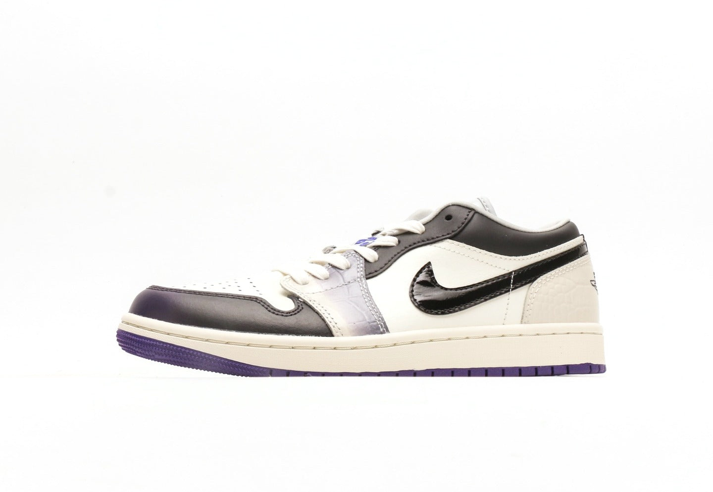 Air Jordan 1 Low SE "Punk Rock"