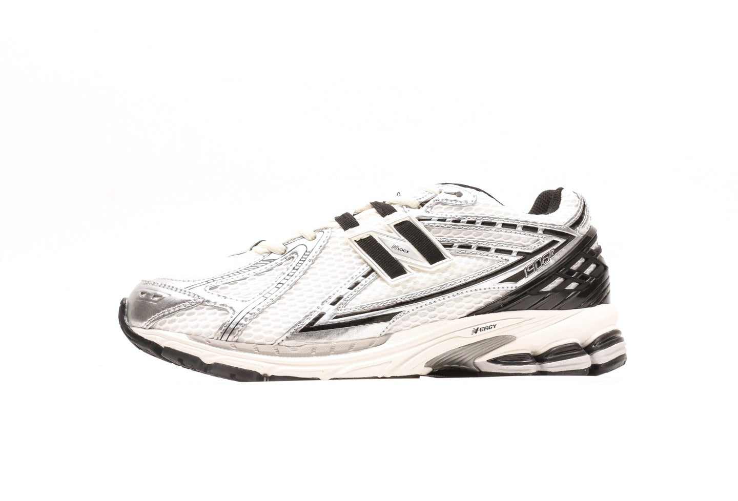 New Balance 1906R "Silver Metallic Black"