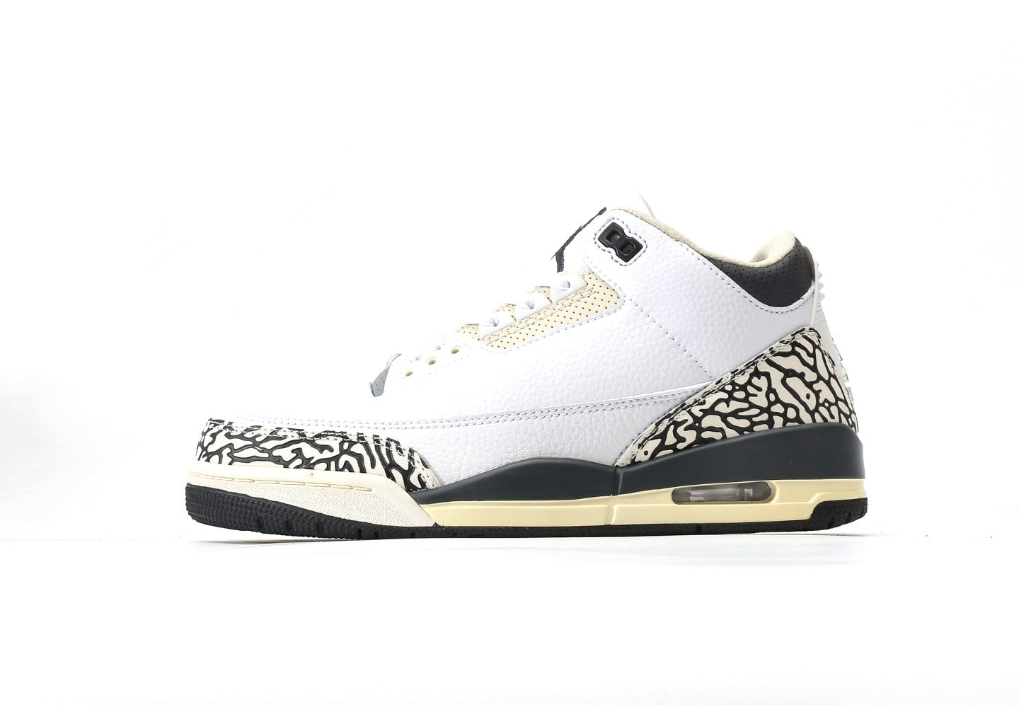 Air Jordan 3 GS Hide N' Sneak
