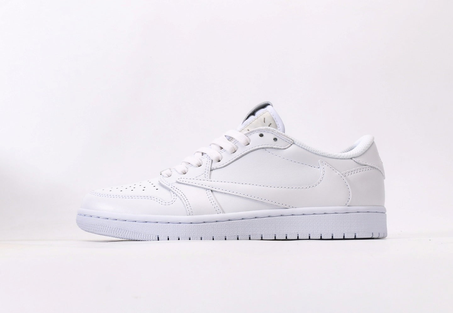 Air Jordan 1 Retro Low OG Travis Scott White Party