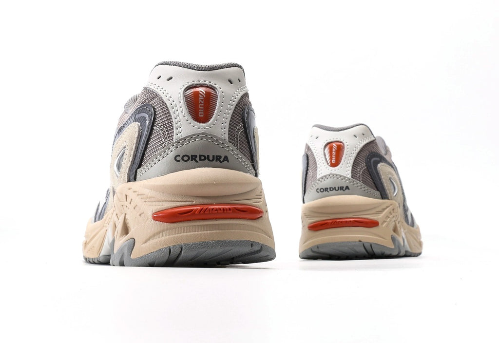Mizuno Adventure Twe "Light Grey Orange"