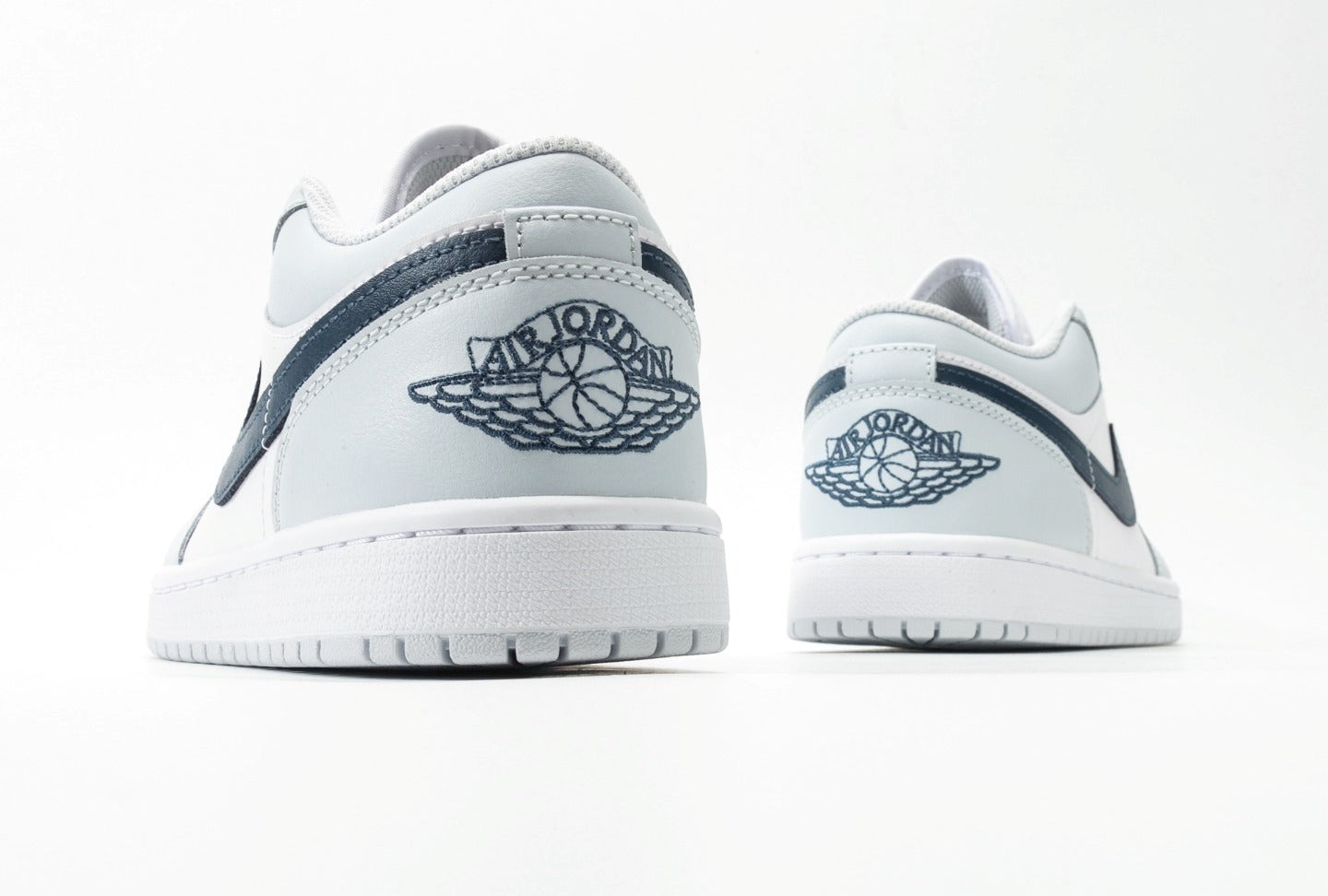 Air Jordan 1 Low Aura Squadron Blue
