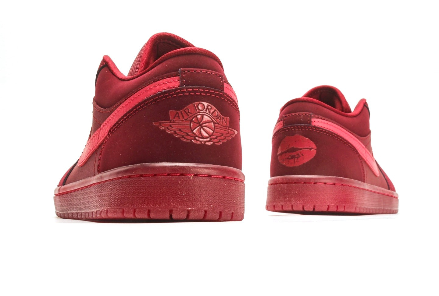 Air Jordan 1 Low SE Valentine's Day