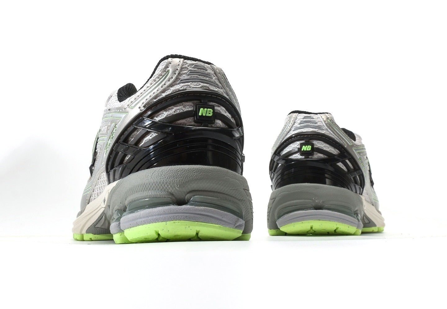 New Balance 1906R "Mint Flash"