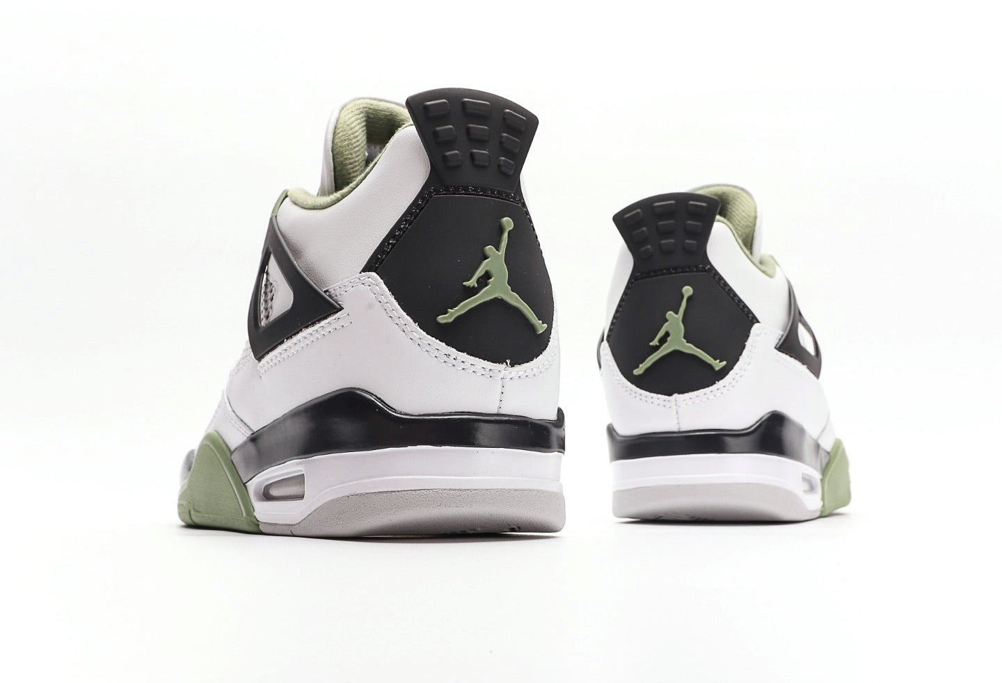 Air Jordan 4 "Seafoam"