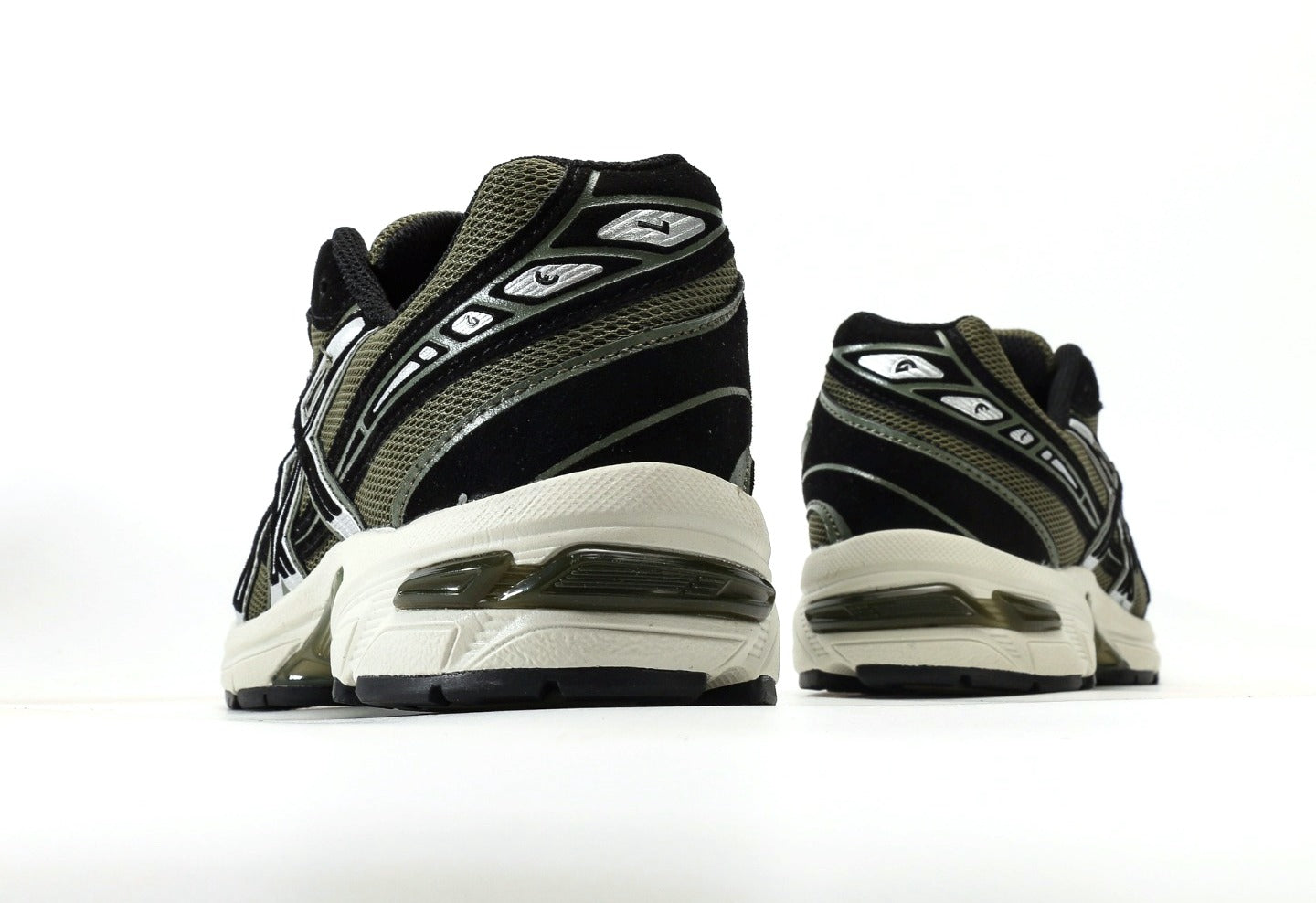 Gel-1130 Irvine Black