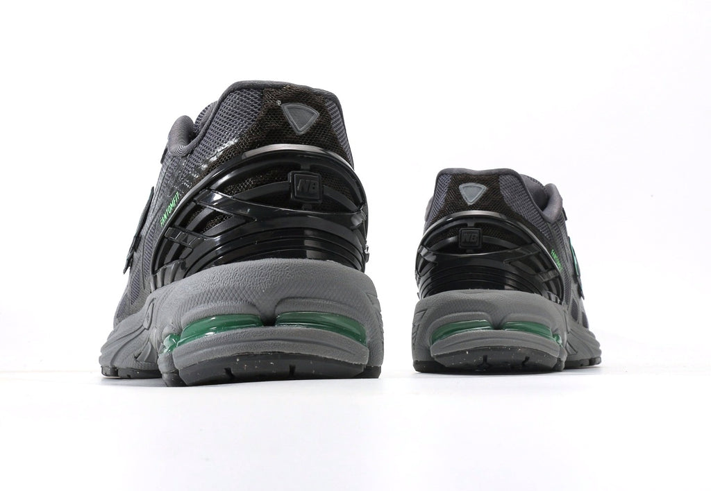 New Balance 1906W "BLACK METALLIC"