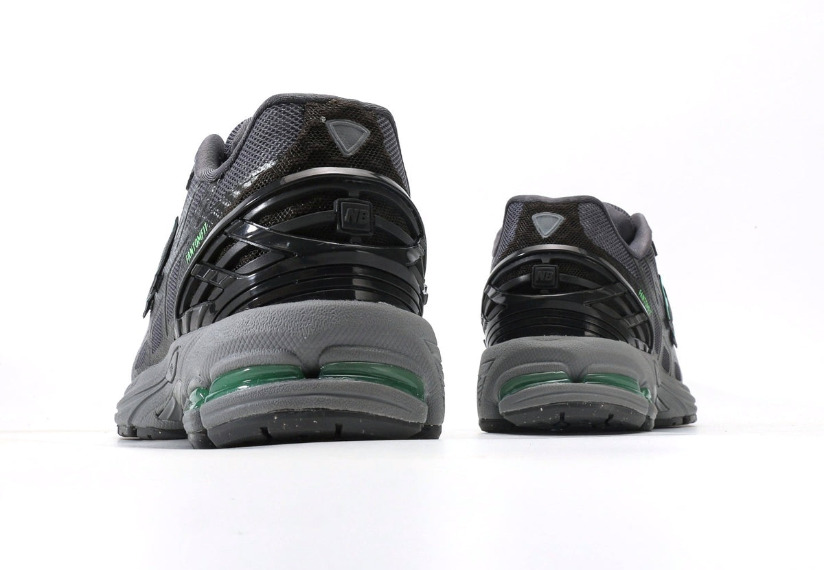 New Balance 1906W "BLACK METALLIC"
