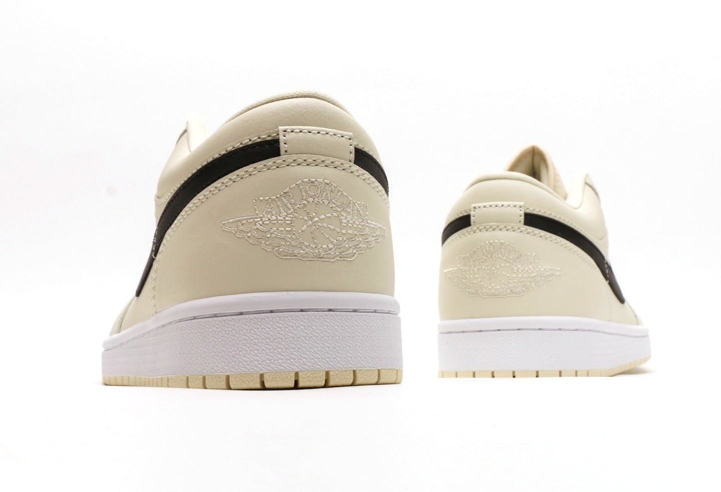 Air Jordan 1 Low "Coconut Milk"