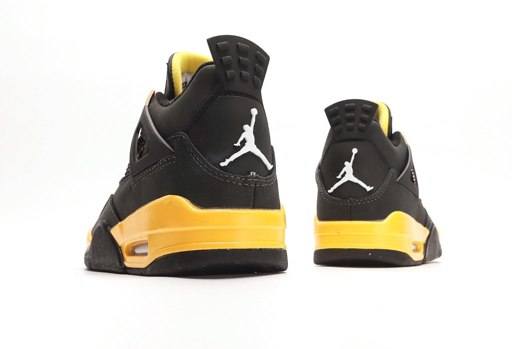 Air Jordan 4 Retro "Thunder"