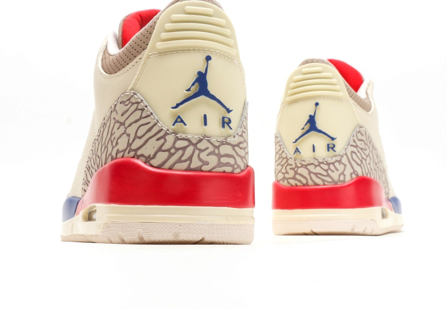 Air Jordan 3 Retro International Flight