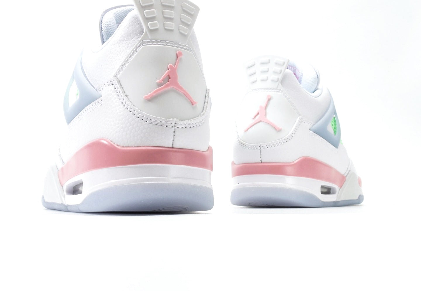 Air Jordan 4 "Valentine's Day"