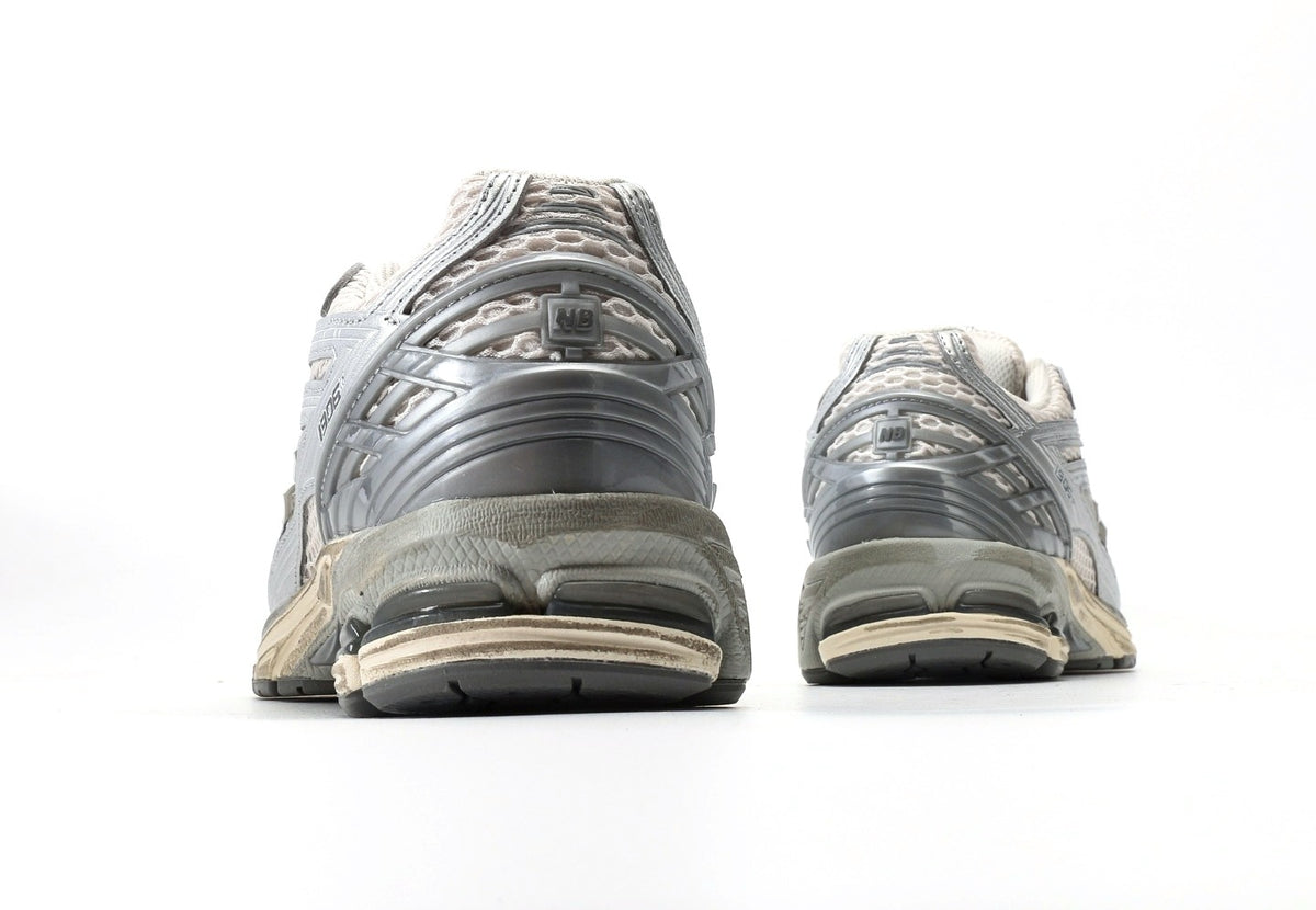 New Balance 1906R "White Silver Distressed"