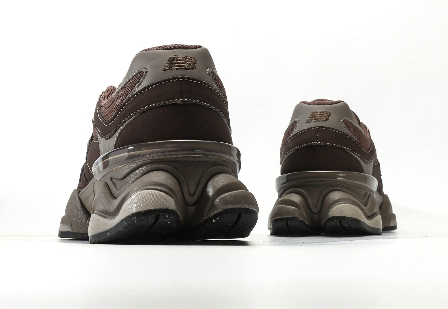 New Balance 9060 Mono Cortado Brown