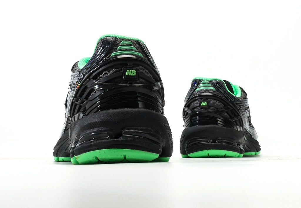 New Balance 1906R "Silver Metallic/Green"