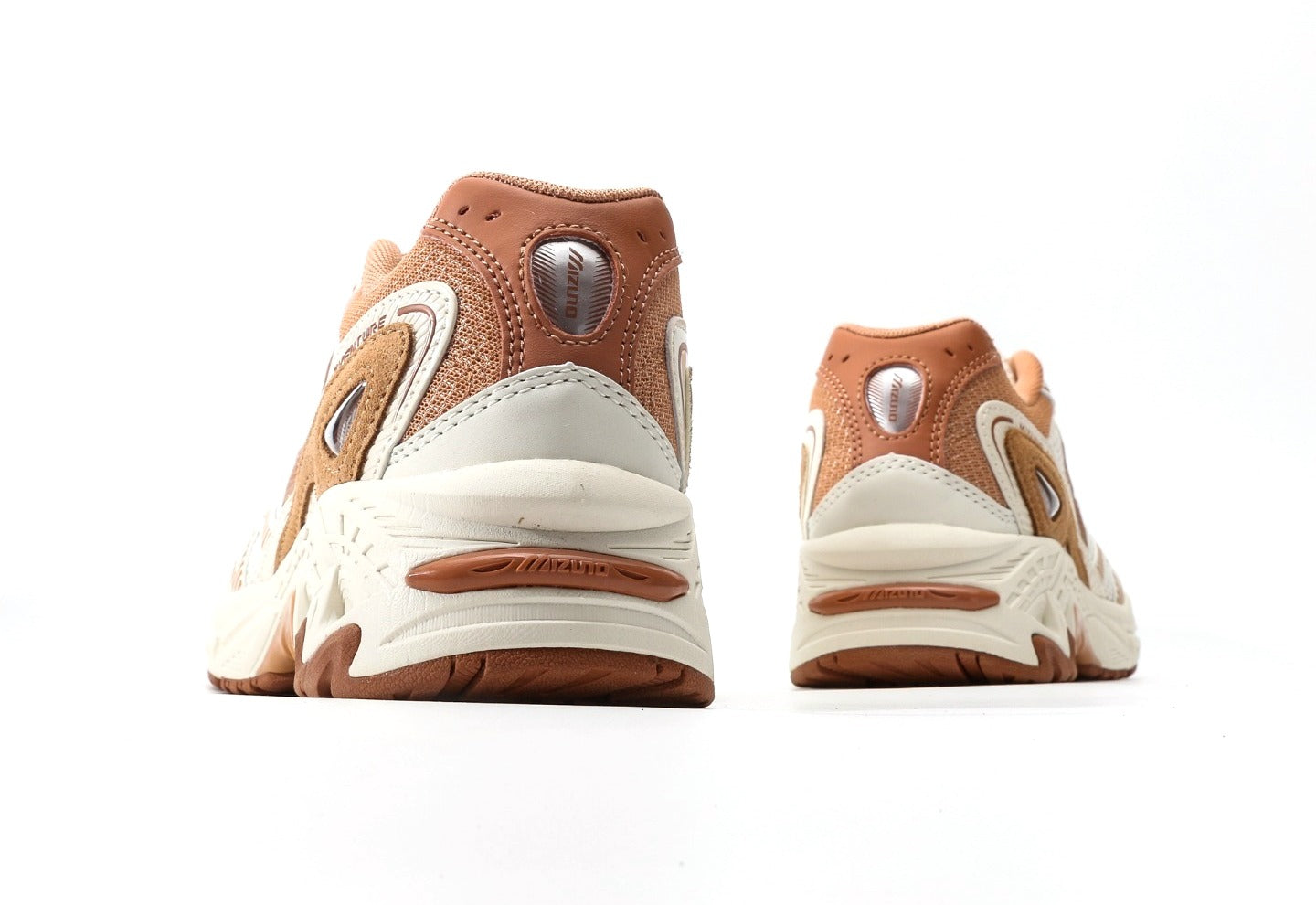 Mizuno Adventure Twe "White Orange"