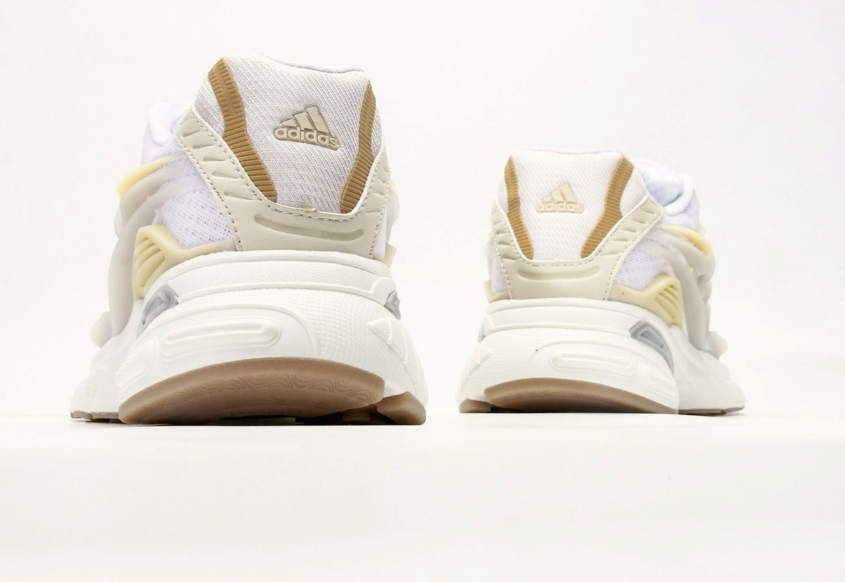 Pharrell Williams x adidas Adistar Jellyfish “Triple White”