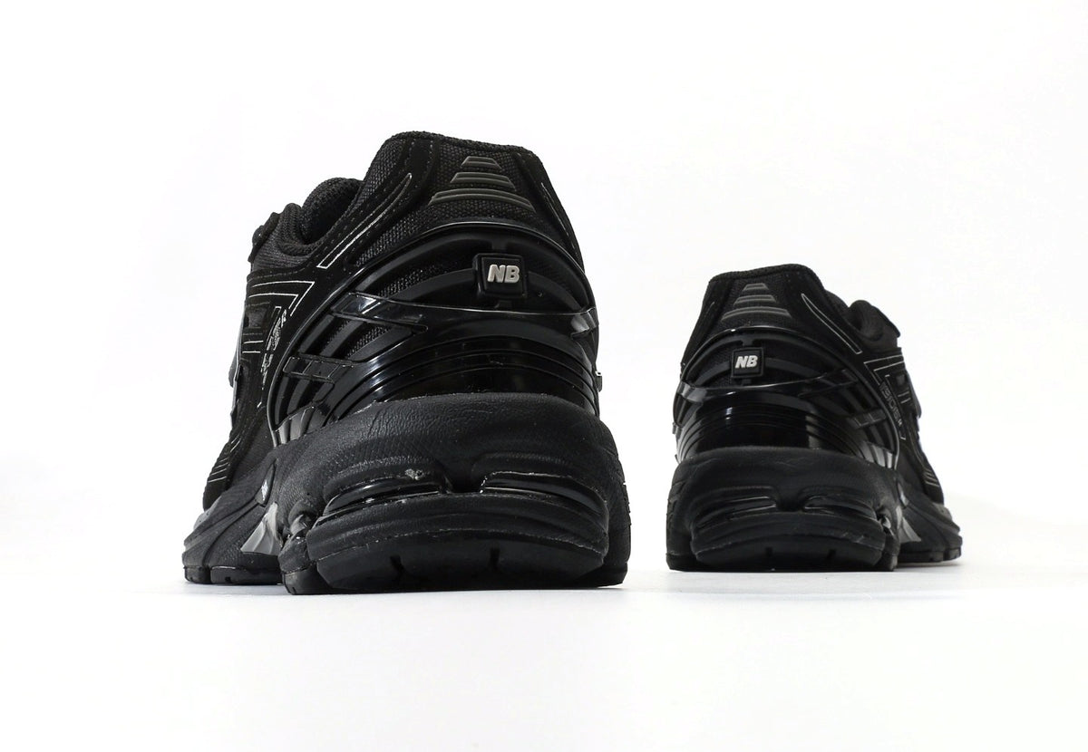 New Balance 1906R Triple Black