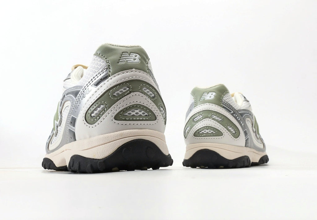 New Balance 204L Silver Metallic Sage Green