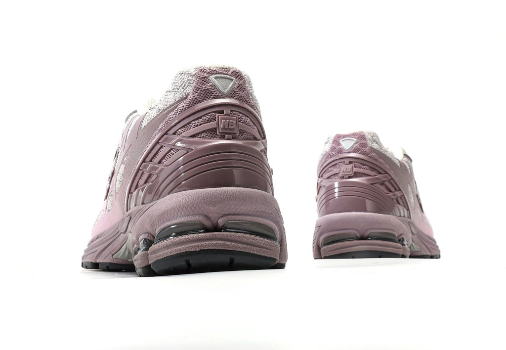 New Balance 1906W "Ice Wine"