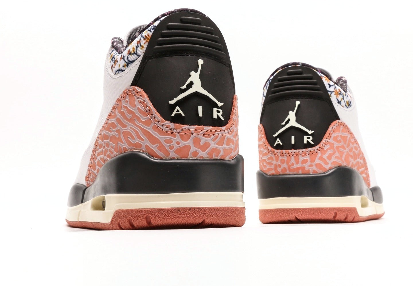 Air Jordan 3 GS "Red Stardust"