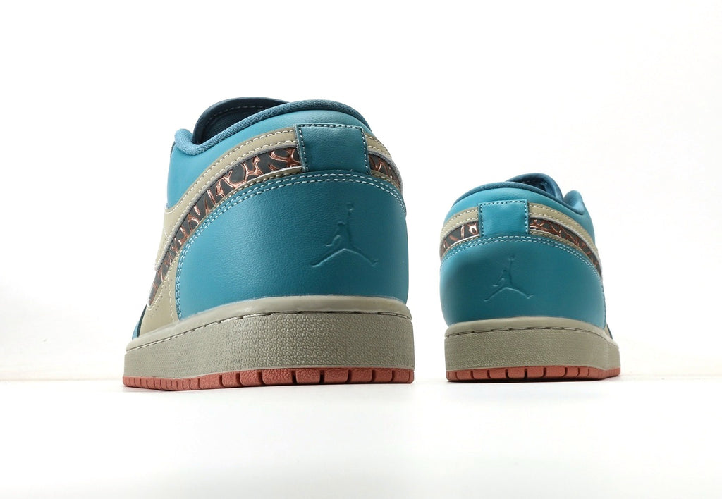 Air Jordan 1 Low Somos Eternos