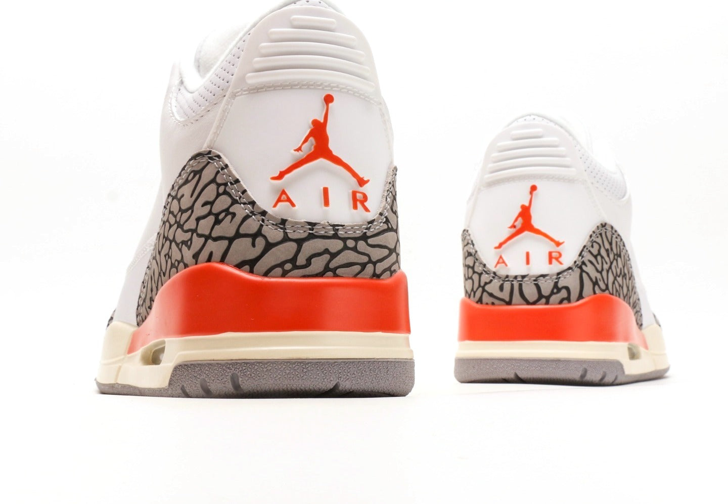 Air Jordan 3 Georgia Peach