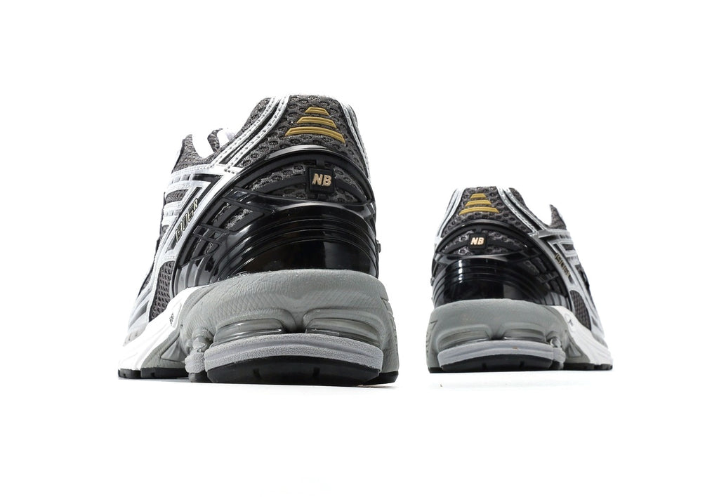 New Balance 1906R "Silver Metallic/Black/White"