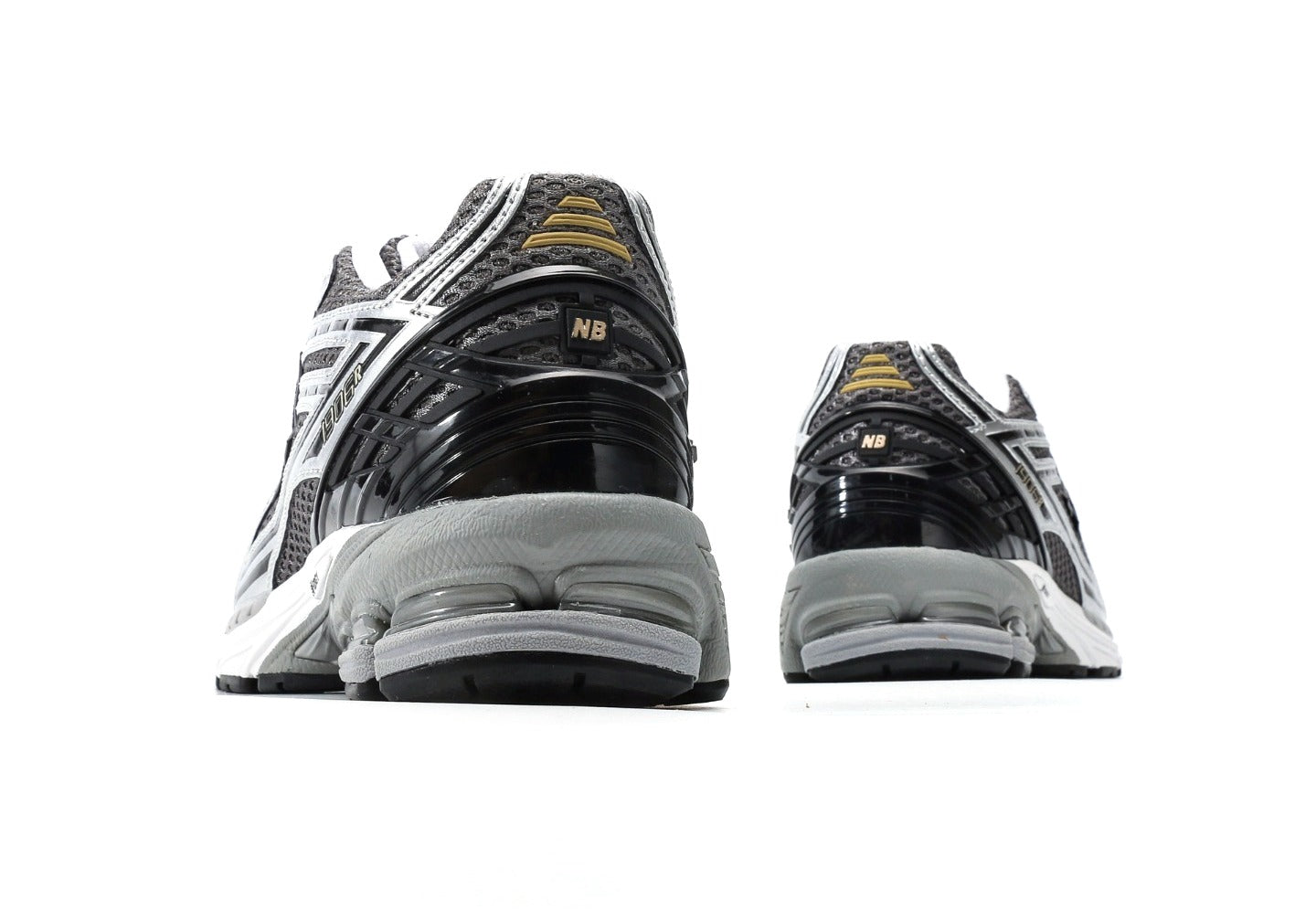 New Balance 1906R "Silver Metallic/Black/White"