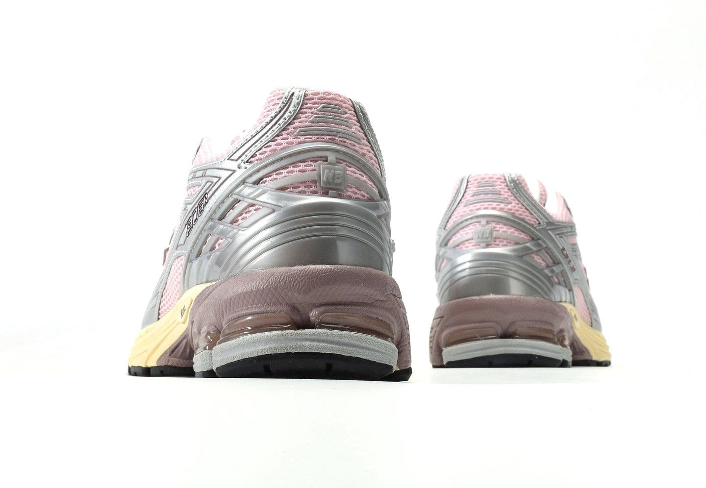 New Balance 1906R Silver/Pink