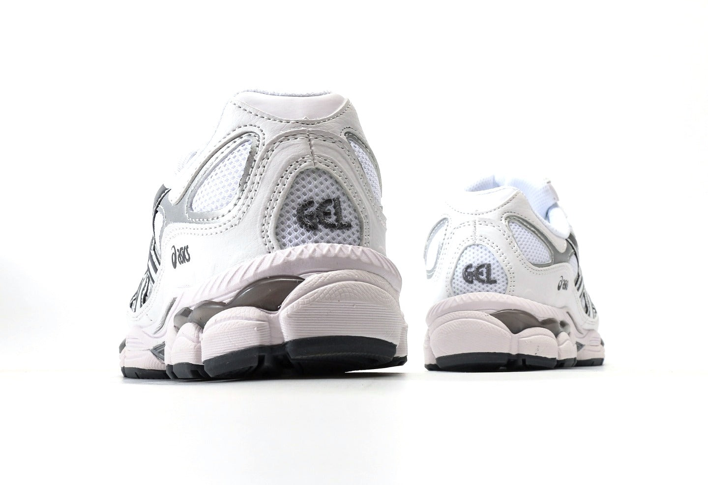 Gel-NYC White Carrier Grey