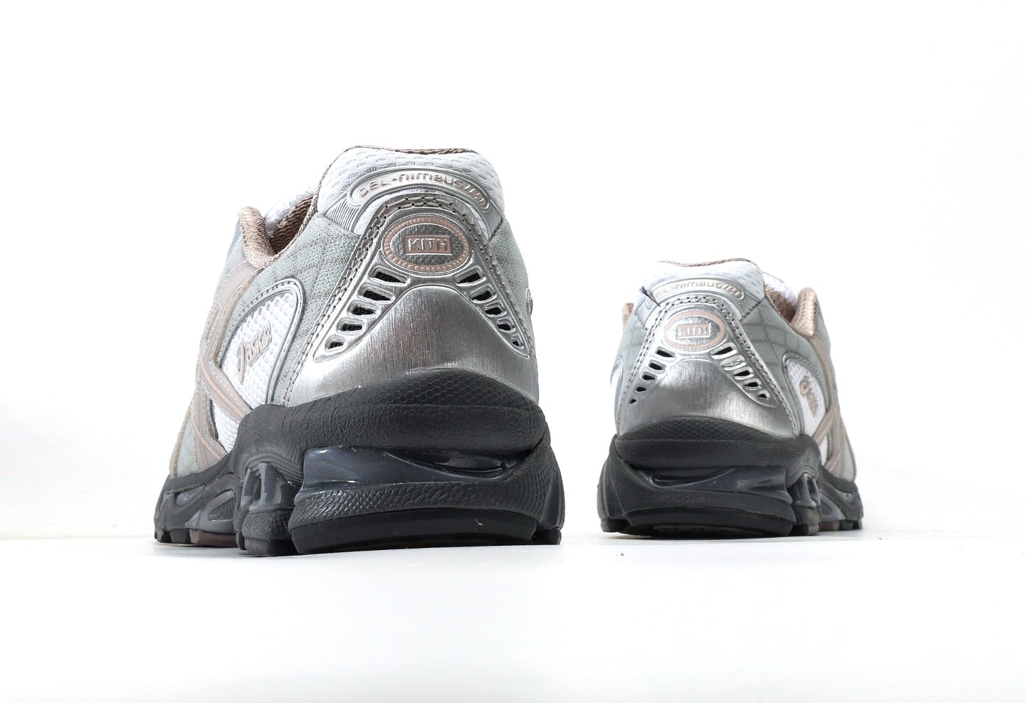 Gel-Nimbus 10.1 Kith White Morganite