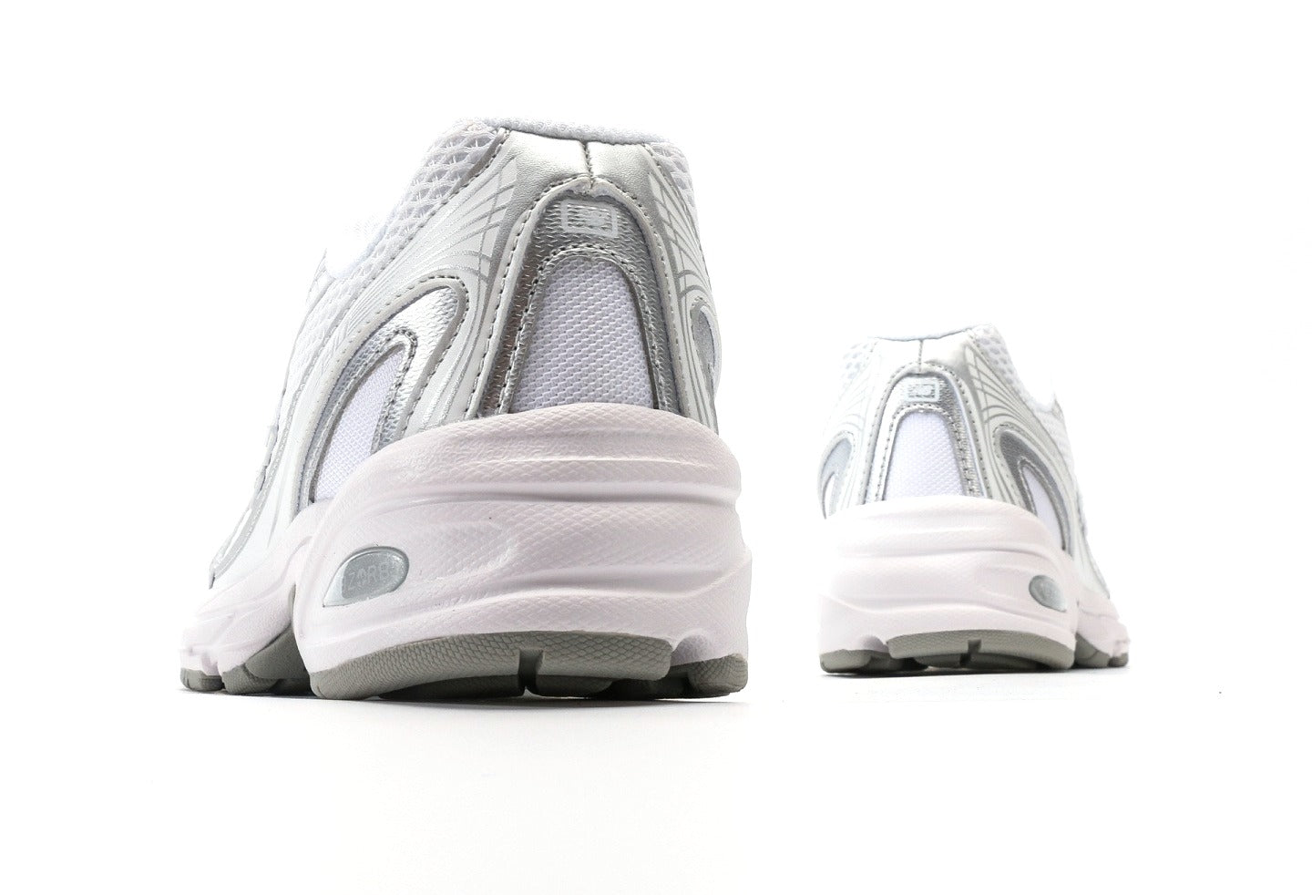 New Balance 740 "White & Silver Metallic"