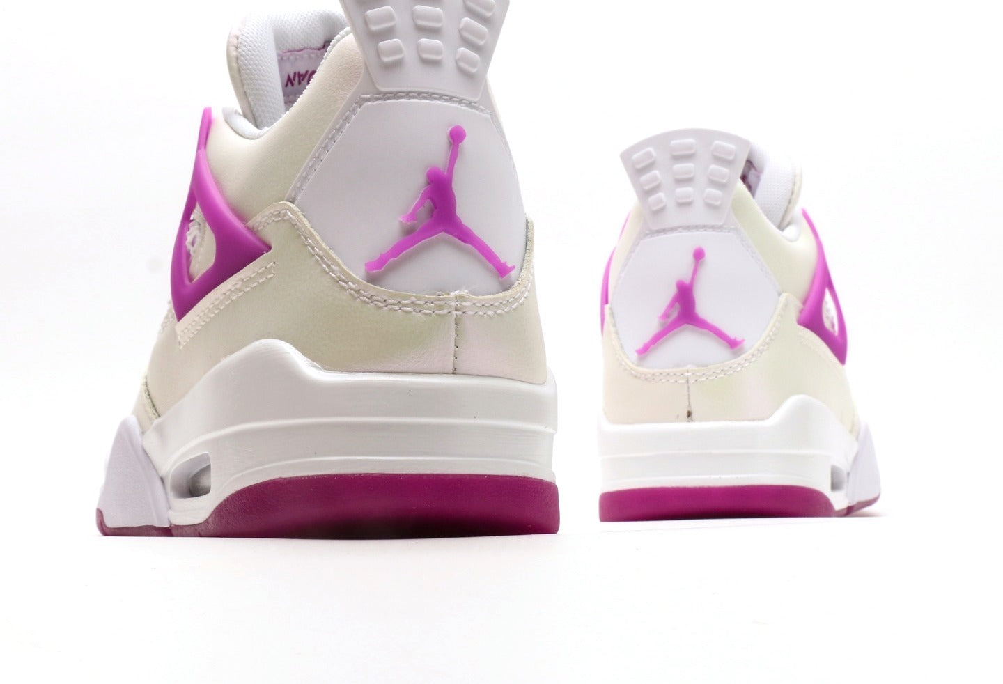 Air Jordan 4 Hyper Violet
