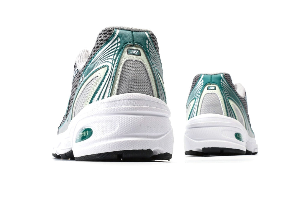 New Balance 740 Silver Metallic New Spruce