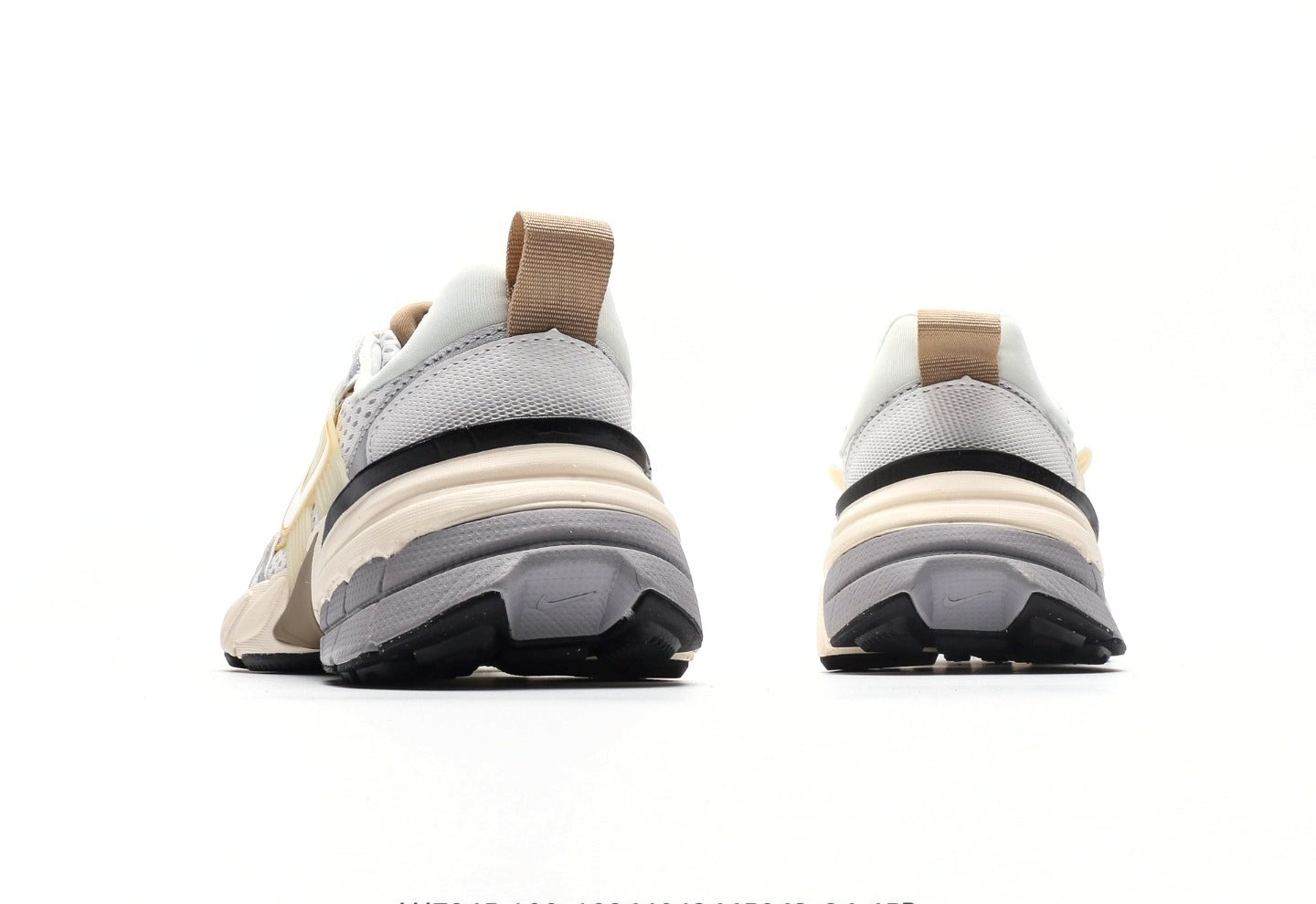 V2K Run "White Khaki Metallic"