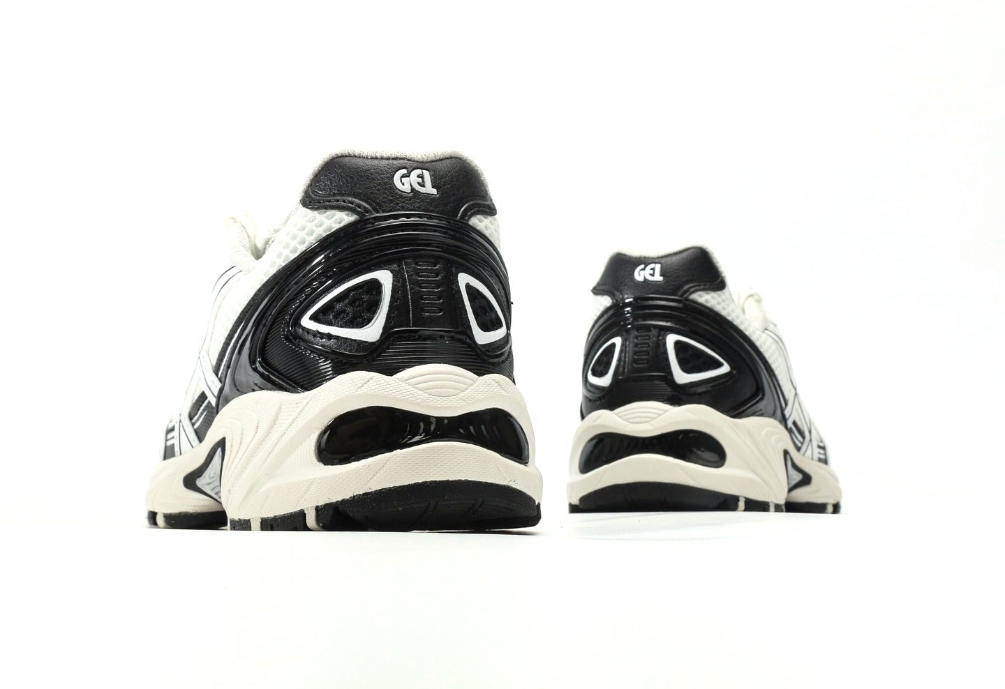 Gel-Kahana TR V4 Black White