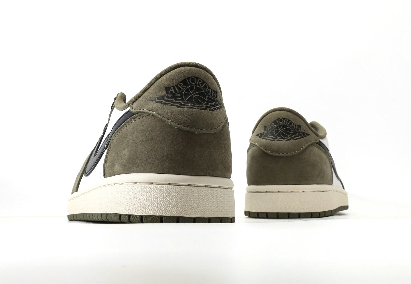 Air Jordan 1 Low OG Medium Olive