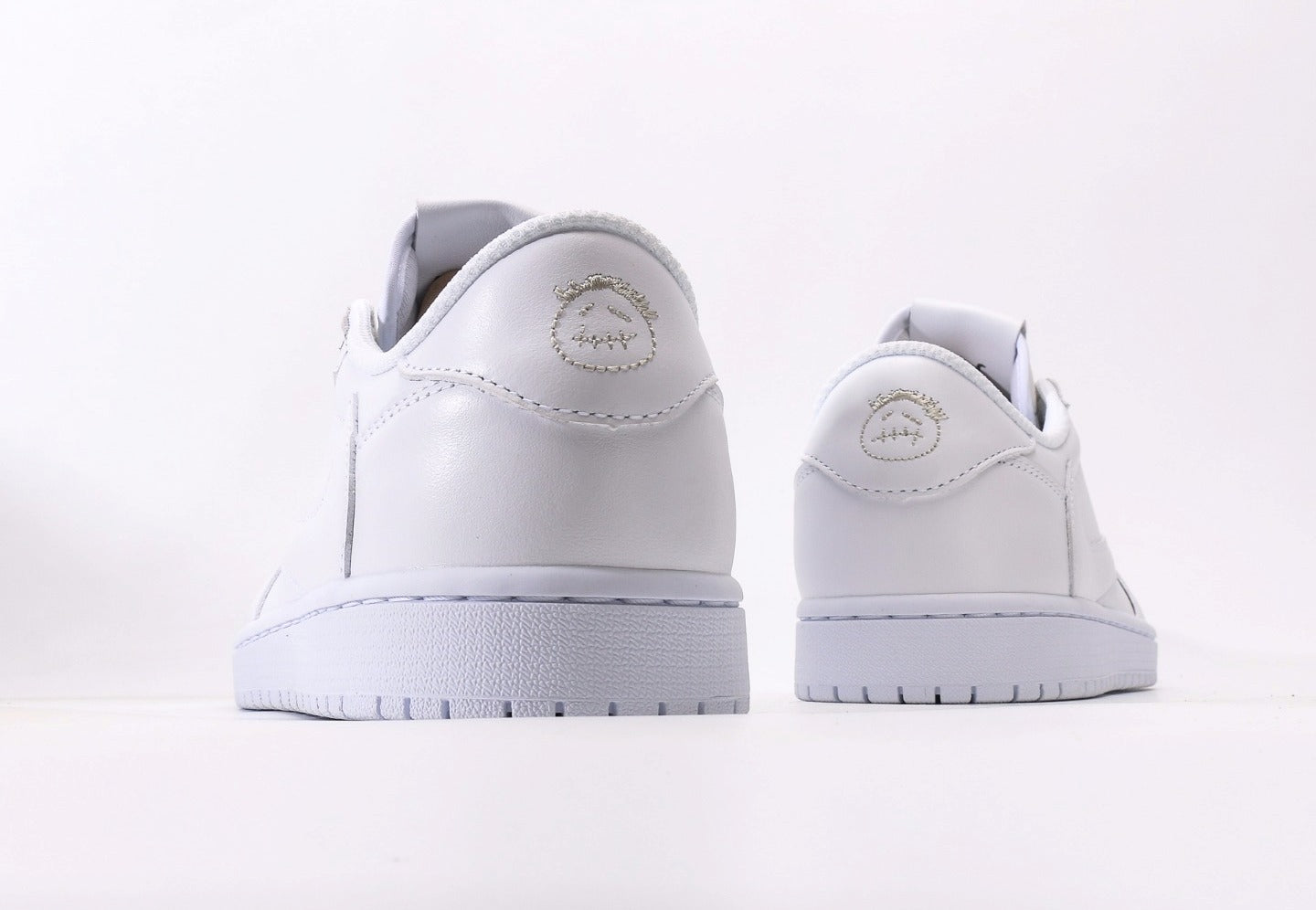 Air Jordan 1 Retro Low OG Travis Scott White Party