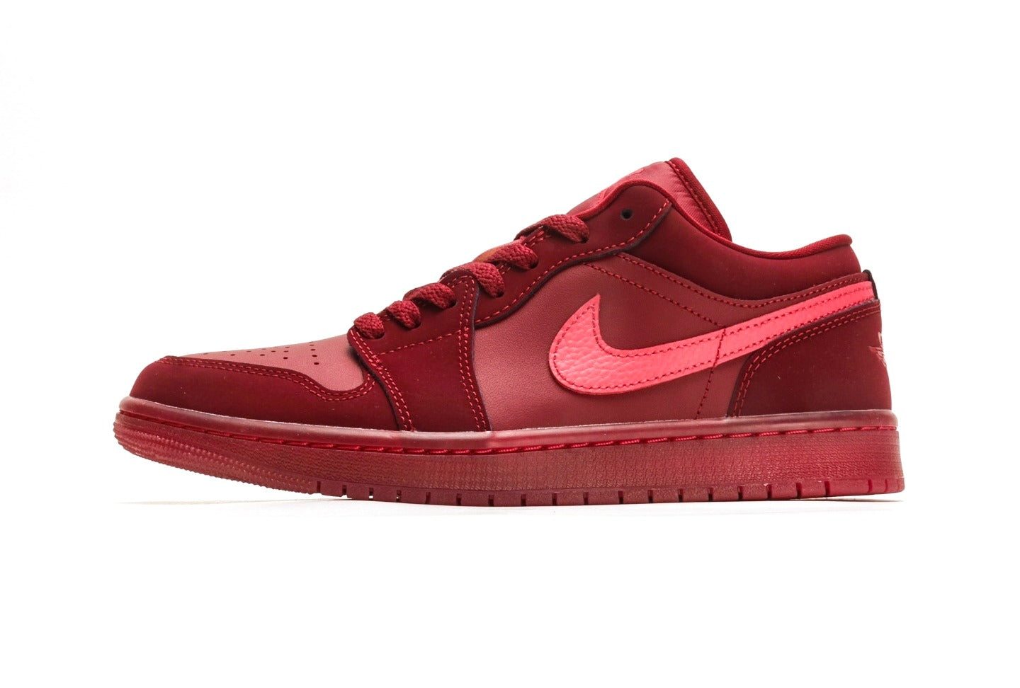 Air Jordan 1 Low SE Valentine's Day