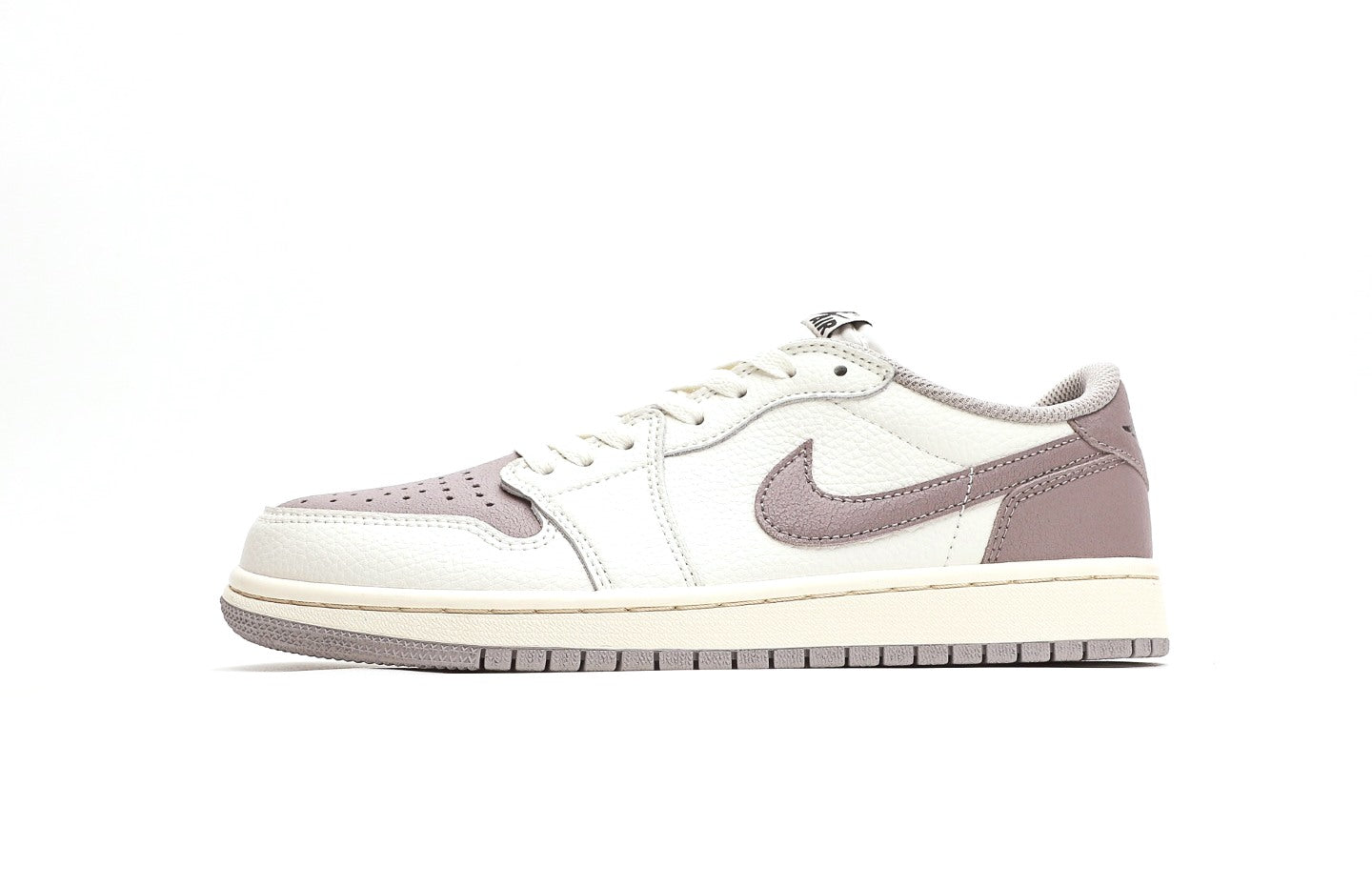 Air Jordan 1 Low OG "Atmosphere Grey"